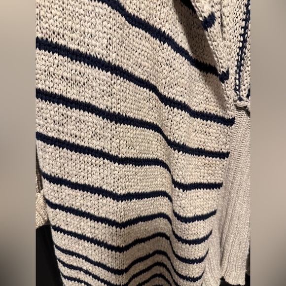 Oversized BCBG cardigan - Picture 3 of 4